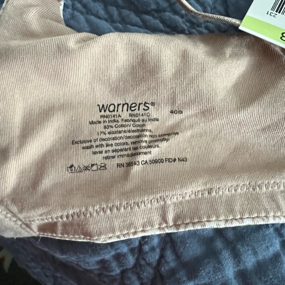 NWT Warners wireless bra. Size 40B. Nude beige animal print. - Picture 5 of 5